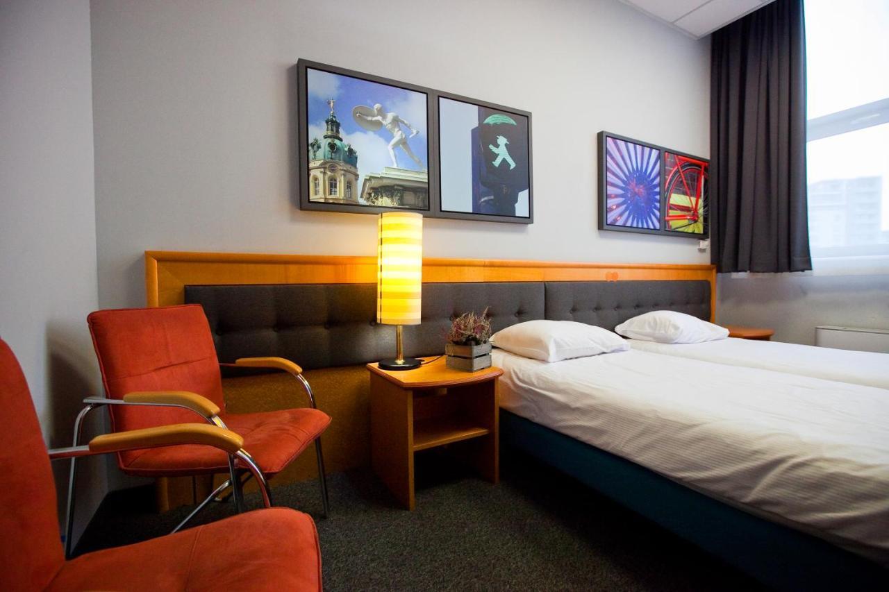 Hotel Aspel Краков Экстерьер фото