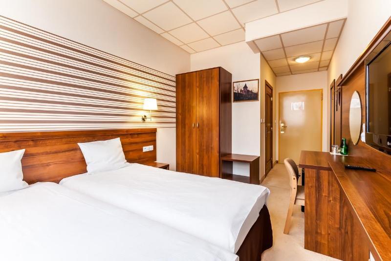 Hotel Aspel Краков Экстерьер фото